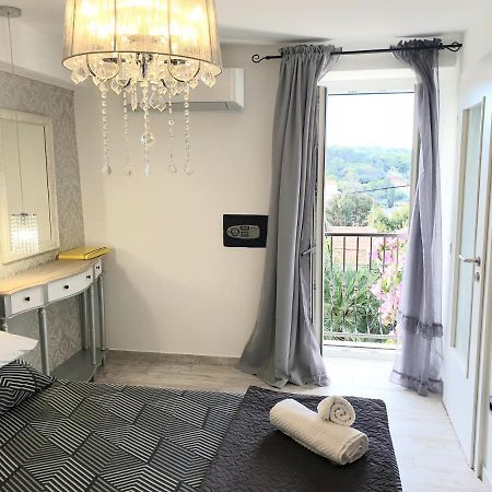 Castel Apartment มาลีโลชินจ์ ภายนอก รูปภาพ