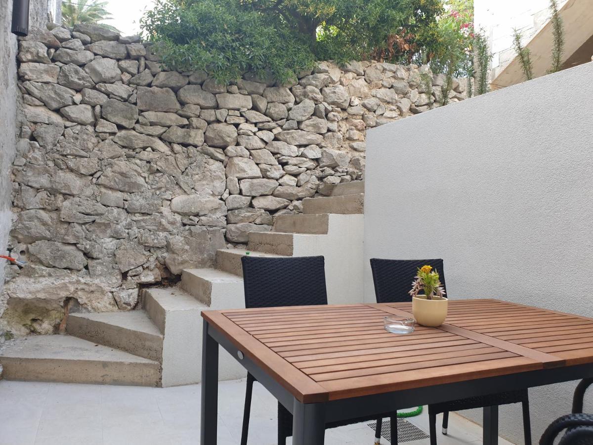 Castel Apartment มาลีโลชินจ์ ภายนอก รูปภาพ